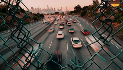 开云体育下载-联赛公平竞争机制加强弱队也有逆袭可能，想要提升联赛竞争力