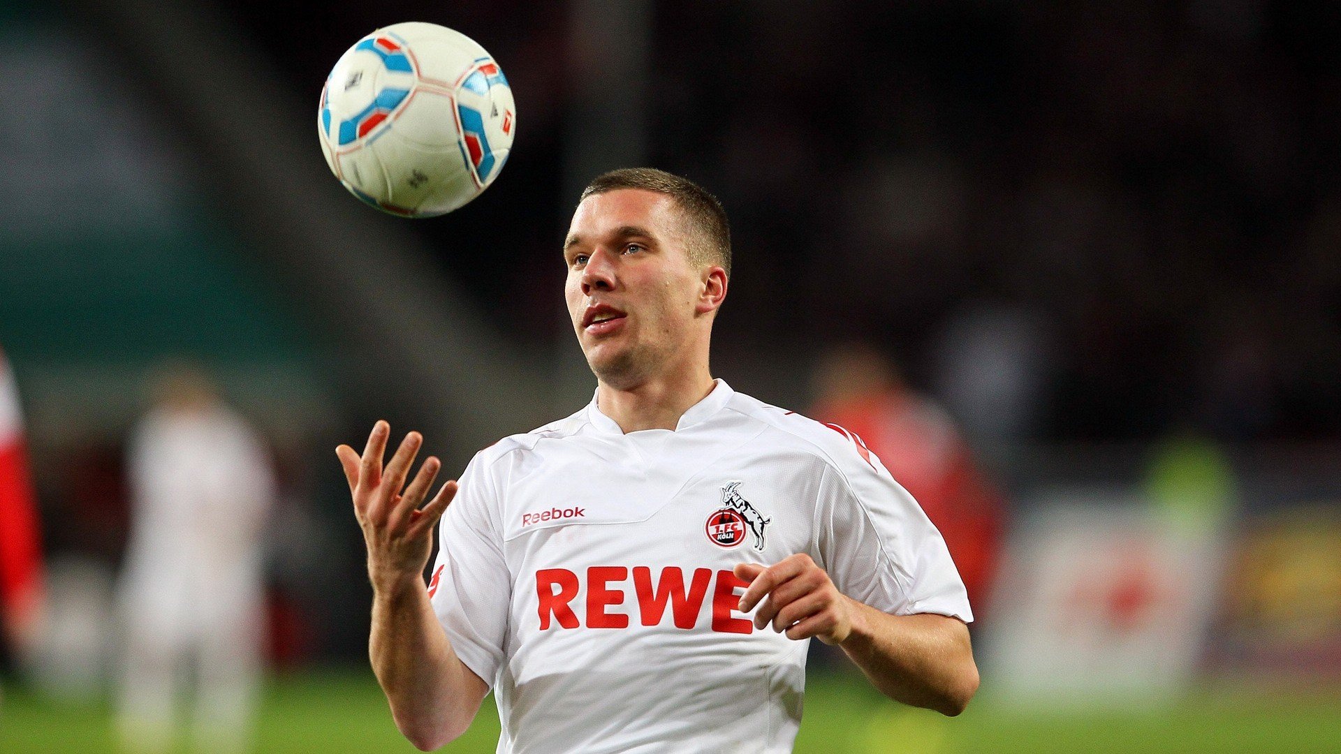 kaiyun官方网站-“西甲明星展现超凡技术，点燃赛场激情”，西甲大牌球星